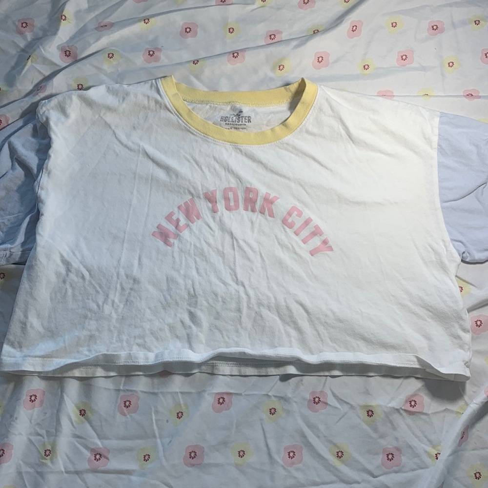 Hollister top